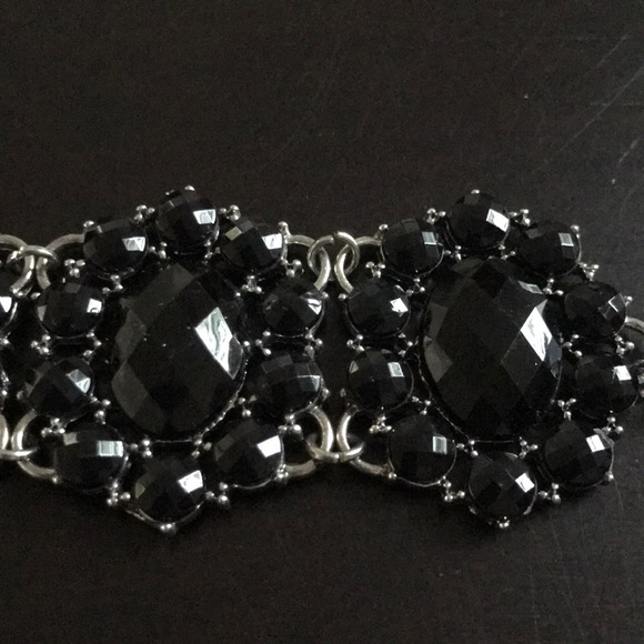 NWT Black Statement Bracelet - Picture 2 of 5